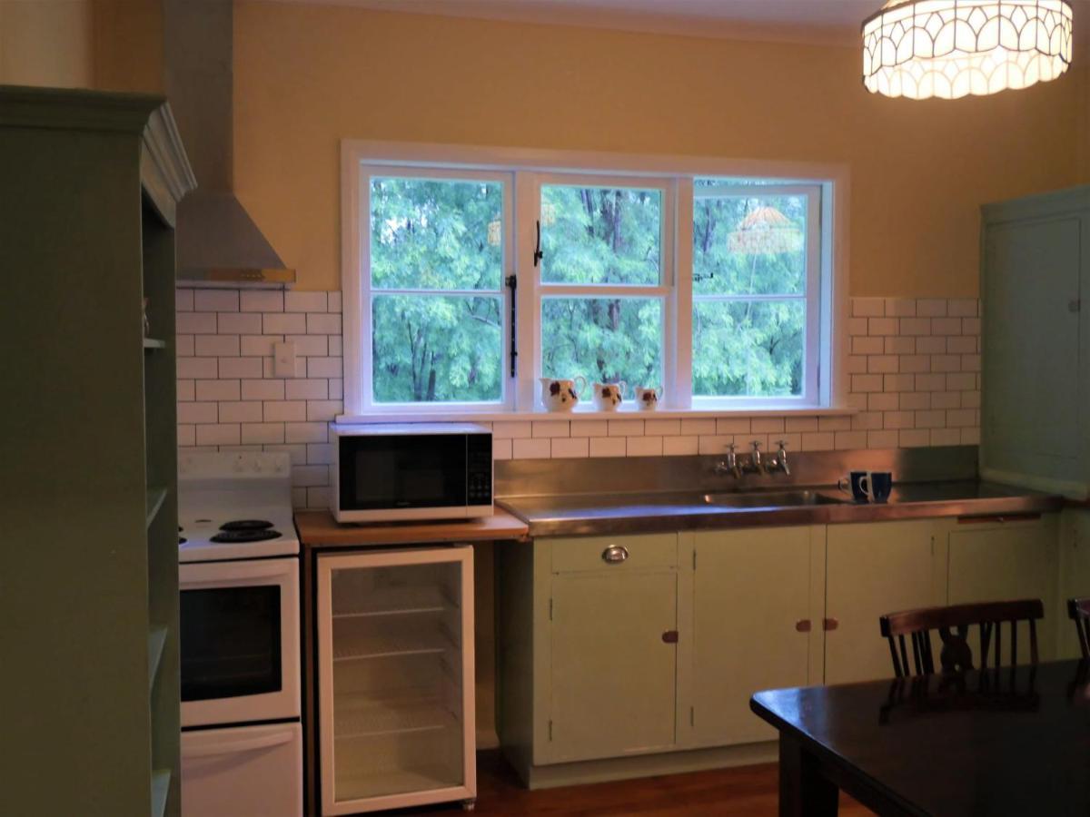 Tinui Food Forest Cottage Whareama エクステリア 写真